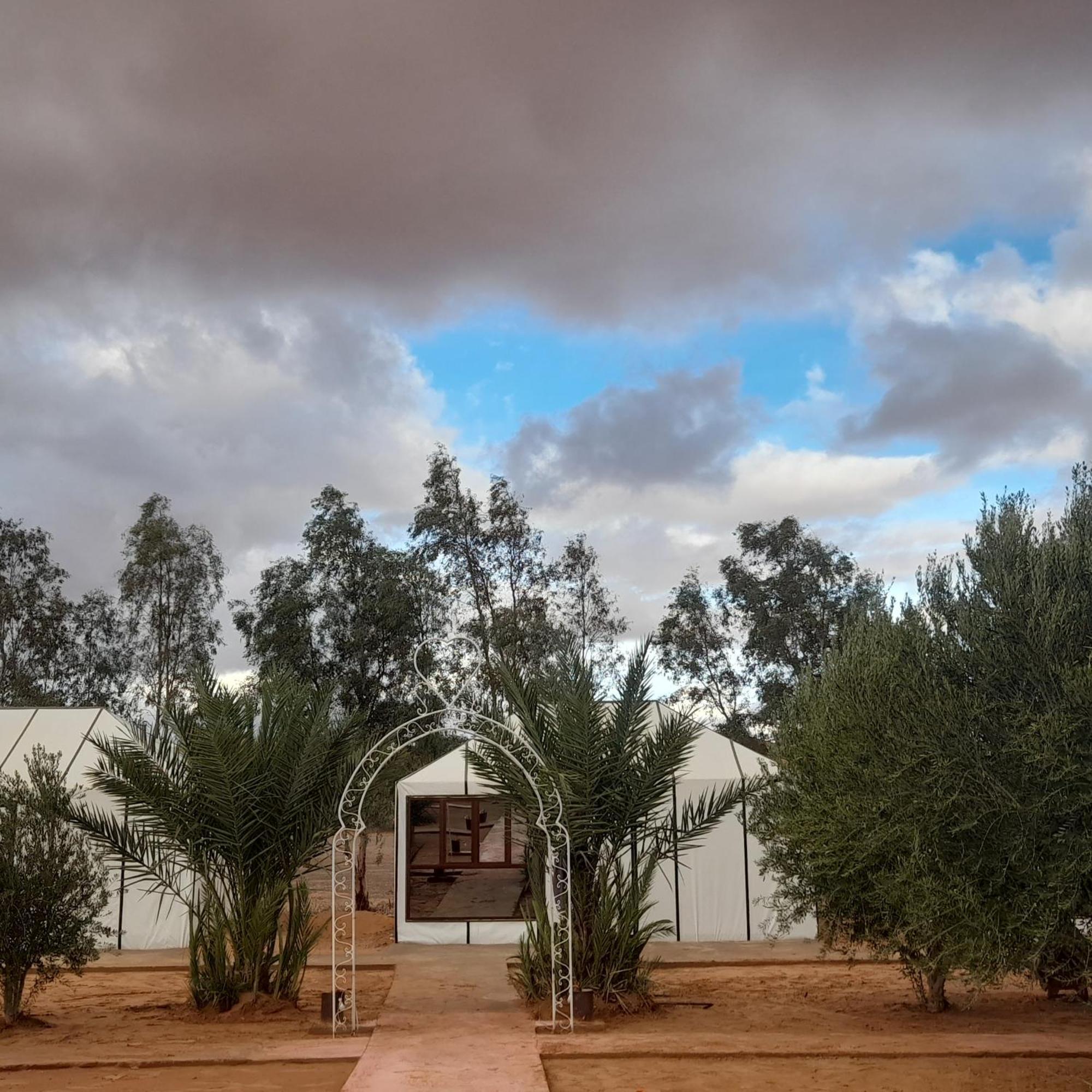Luxury Trek Desert Camp Merzouga Exterior photo